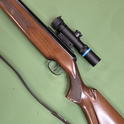 Lot 550 - Airgun- Diana Mod. 52 .22 side lever air rifle...