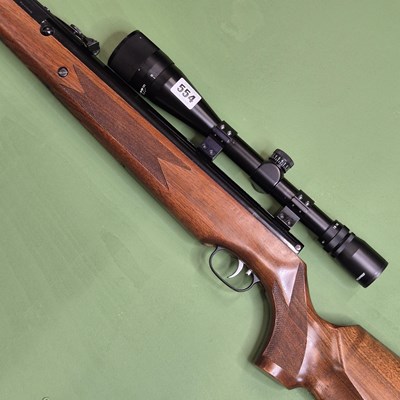 Lot 554 - Airgun- Weihrauch HW80 .22 break barrel air...