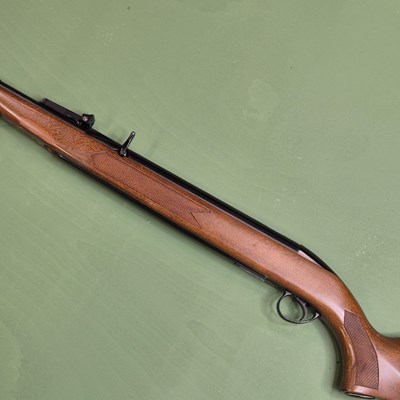 Lot 565 - Airgun- BSA Airsporter stutzen Piled arms...