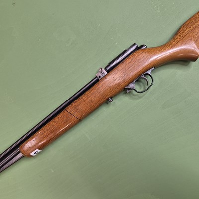 Lot 583 - Airgun- Crossman model 40 pneumatic .22 air...
