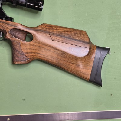Lot 586 - Air rifle- A John Whiscombe WHISCOMBE-JW60 FB...