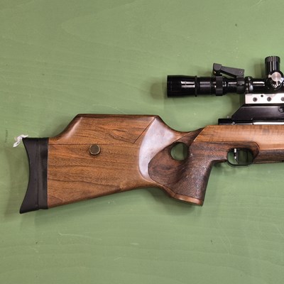 Lot 586 - Air rifle- A John Whiscombe WHISCOMBE-JW60 FB...