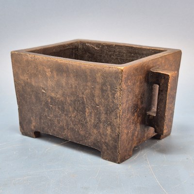 Lot 169 - A Chinese bronze two handled rectangular...