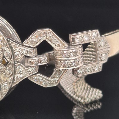 Lot 82 - A vintage diamond and gemset ladies' cocktail...