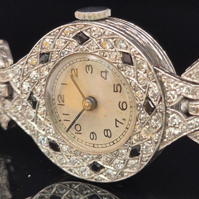 Lot 82 - A vintage diamond and gemset ladies' cocktail...