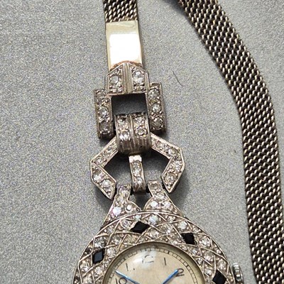 Lot 82 - A vintage diamond and gemset ladies' cocktail...