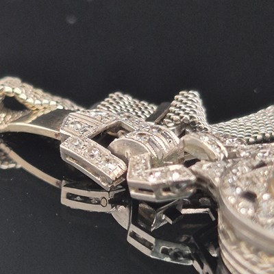 Lot 82 - A vintage diamond and gemset ladies' cocktail...