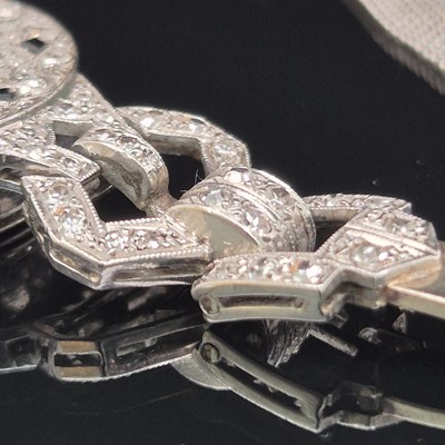 Lot 82 - A vintage diamond and gemset ladies' cocktail...