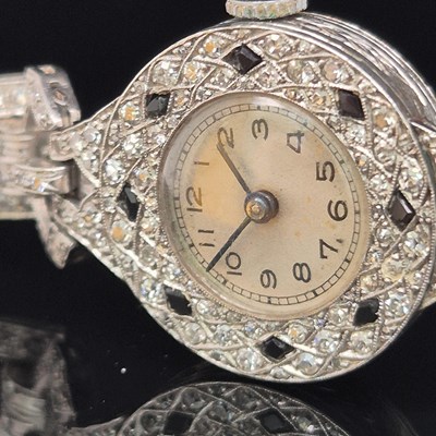 Lot 82 - A vintage diamond and gemset ladies' cocktail...