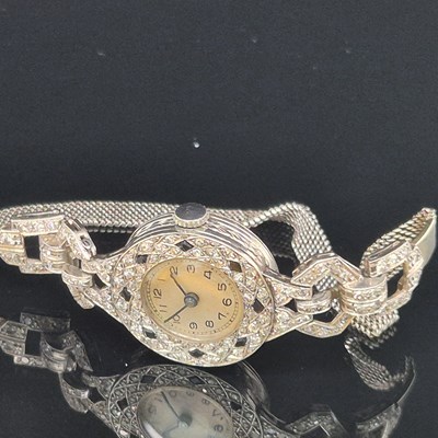 Lot 82 - A vintage diamond and gemset ladies' cocktail...