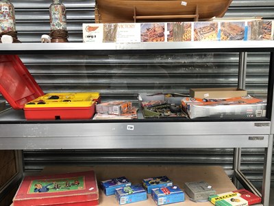 Lot 738 - A collection of boxed and loose Meccano, to...