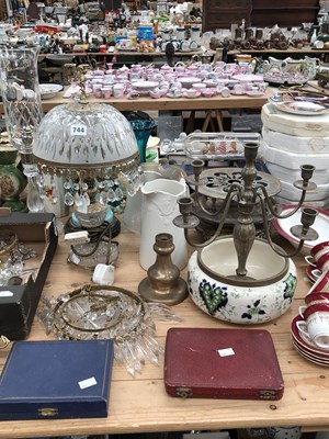 Lot 744 - Glass ceiling baskets, three table lamps, a...