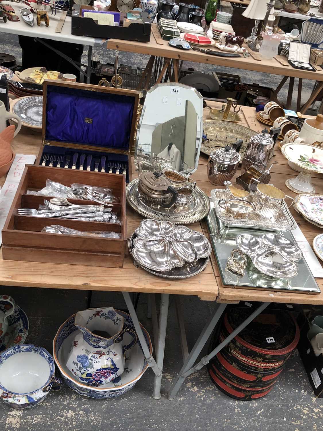 Lot 747 - Electroplate: tea, coffee and serving wares...