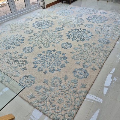 Lot 679 - A large William Yeoward pale blue pattern...