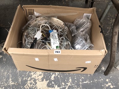 Lot 763 - A seven socket ceiling light fitting with...