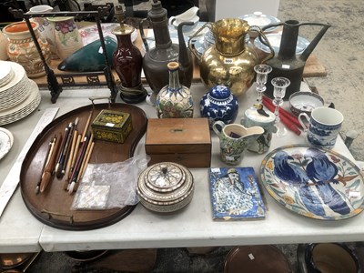 Lot 900 - A Chinese blue and white mug, an Islamic tile,...