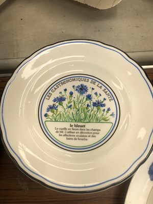 Lot 908 - A Satsuma plate, a Japanese famille rose dish,...