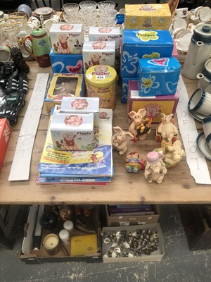 Lot 925 - A collection of boxed and loose Piggin figures...