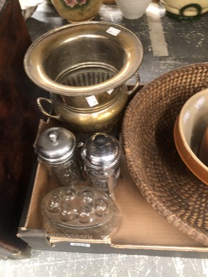 Lot 929 - A Wedgwood Pennine pattern brown glazed...