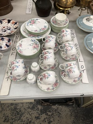 Lot 942 - A Doulton Carmel pattern breakfast set