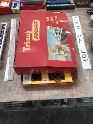 Lot 958 - A boxed Triang 00 guage railway set together...