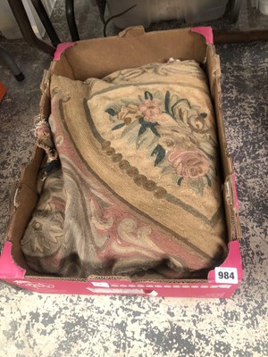 Lot 984 - An Indian flatweave floral carpet 270 x 180cms
