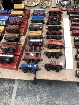 Lot 990 - A Hornby 0 guage clockwork locomotive together...