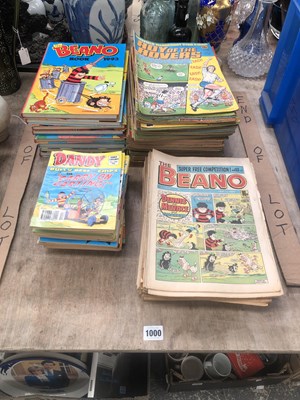 Lot 1000 - !980/90s Beano and Dandy annuals together with...