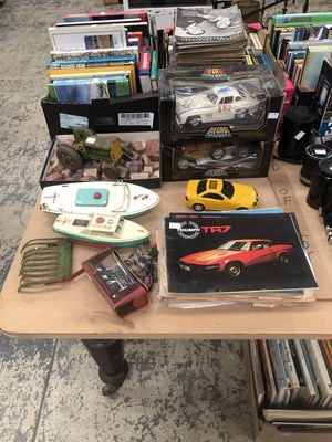 Lot 1011 - Boxed burago die cast toys, Motor Sports and...