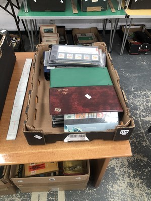 Lot 1116 - Albums and loose first day covers