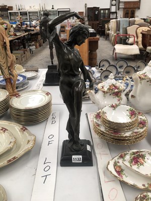Lot 1132 - An Art Deco style bronze figure of a lady dancing