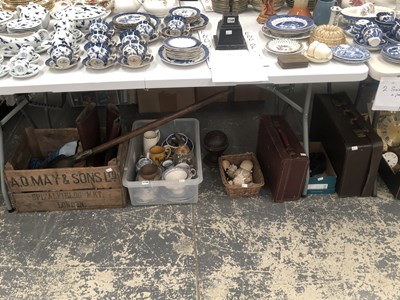 Lot 1148 - A wooden fruit box, a malt shovel, shells,...