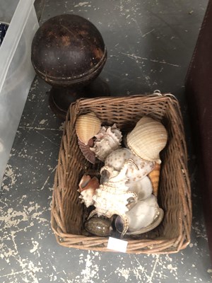 Lot 1148 - A wooden fruit box, a malt shovel, shells,...