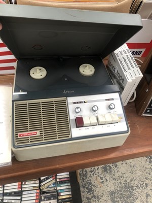 Lot 1077 - 2 Reel to reel tape recorders; A Sony TC-377...