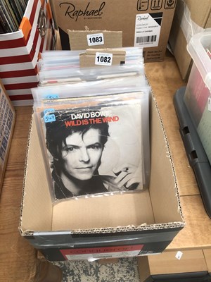 Lot 1082 - Bowie/T. Rex/Queen - 26 x 7" single records,...