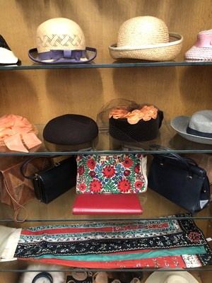 Lot 662 - Ladies hats and bags. A collection of vintage...