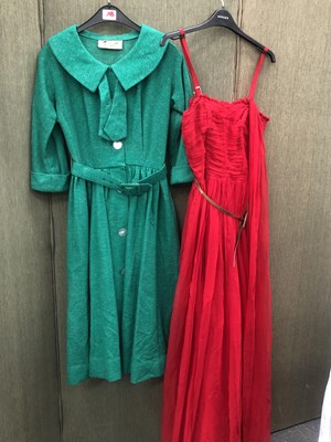 Lot 664 - Ladies clothing. A vintage Acquer for...