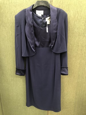 Lot 685 - Ladies clothing. Vintage Frank Usher cream...