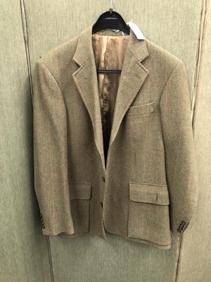 Lot 689 - Gents clothing. Purdey. A green, red and...