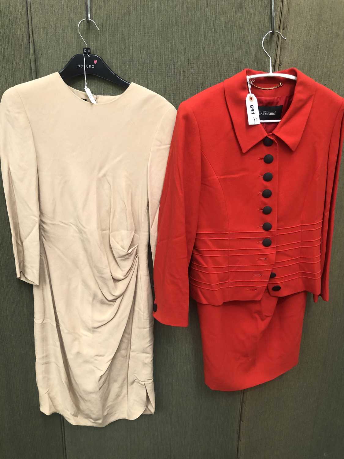 Lot 691 - Ladies clothing. Vintage Louis Feraud. Vintage...