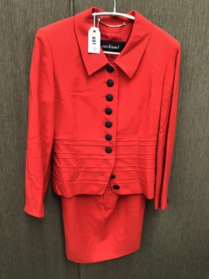 Lot 691 - Ladies clothing. Vintage Louis Feraud. Vintage...