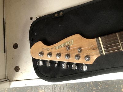 Lot 1224 - A Crafter Cruiser electric guitar and its case