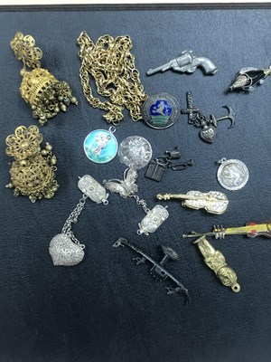 Lot 522 - Jewellery- a vintage hallmarked silver and...
