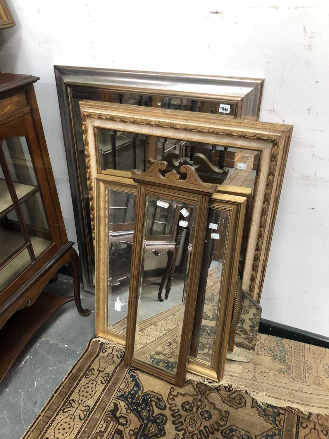 Lot 1546 - A collective lot of decorative wall mirrors.