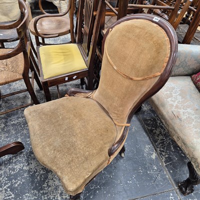 Lot 124 - A Victorian nursing chair.