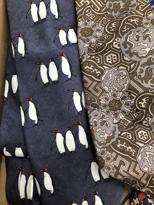 Lot 651 - A quantity of ties to include London tie rack,...