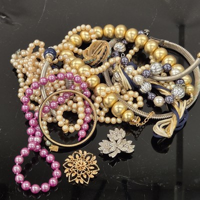 Lot 635 - A collection of silver and costume jewellery,...