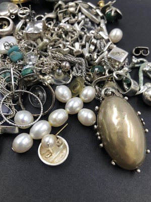 Lot 635 - A collection of silver and costume jewellery,...