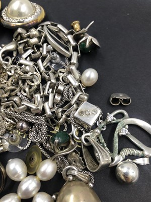 Lot 635 - A collection of silver and costume jewellery,...