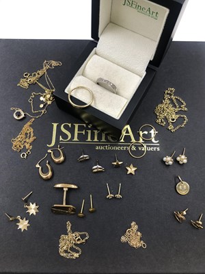 Lot 639 - A quantity of gold jewellery, some with...